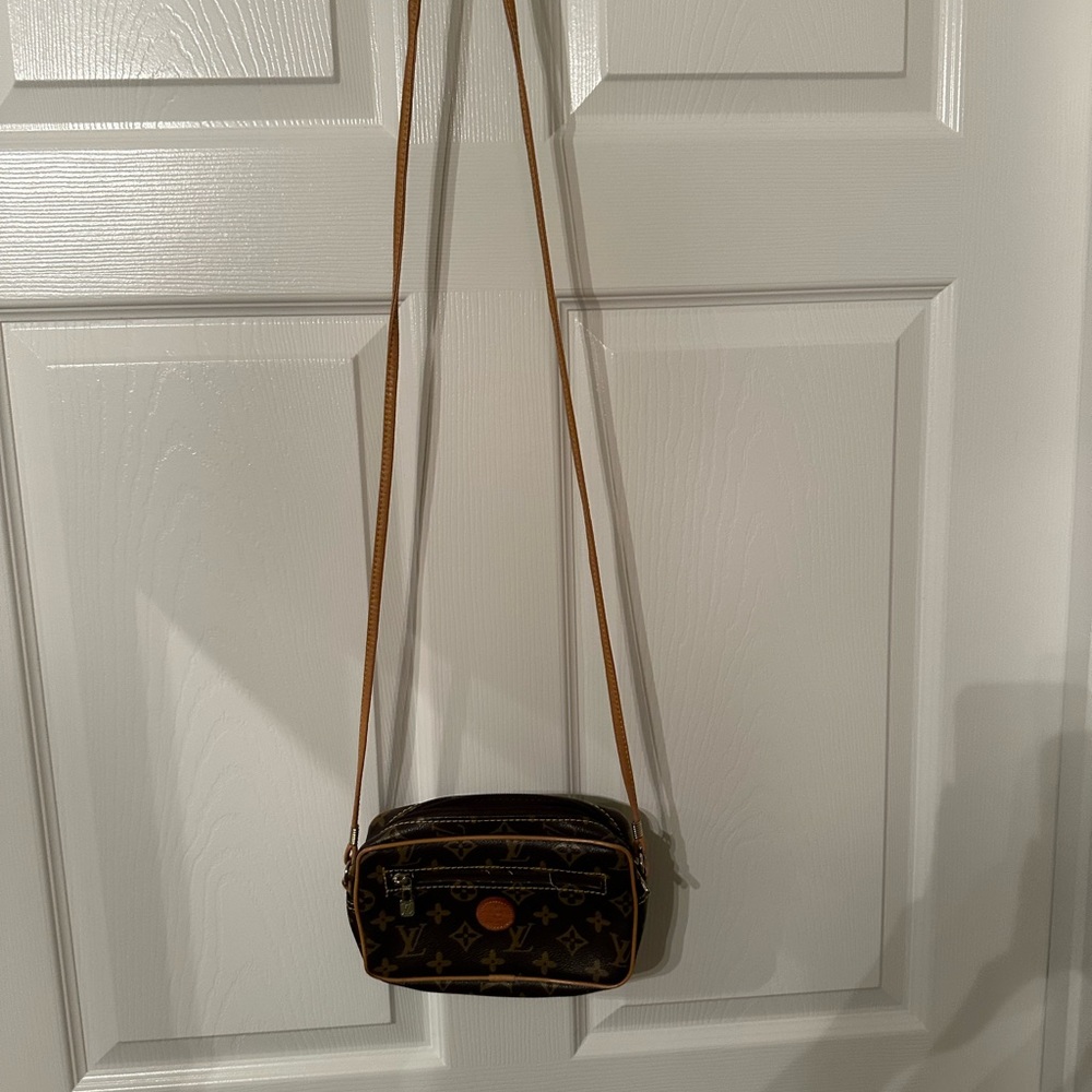 Cute crossbody “Louis Vuitton” bag